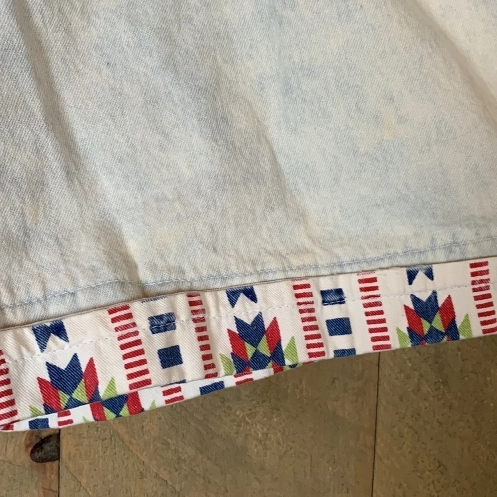 Vintage No Problem! Stonewashed mom jean shorts - Picture 7 of 12